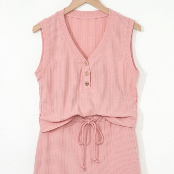 *NEW* Pink Sleeveless Button-Up Matching Tank & Shorts | Sizes S, L, XL - Picture 7 of 10